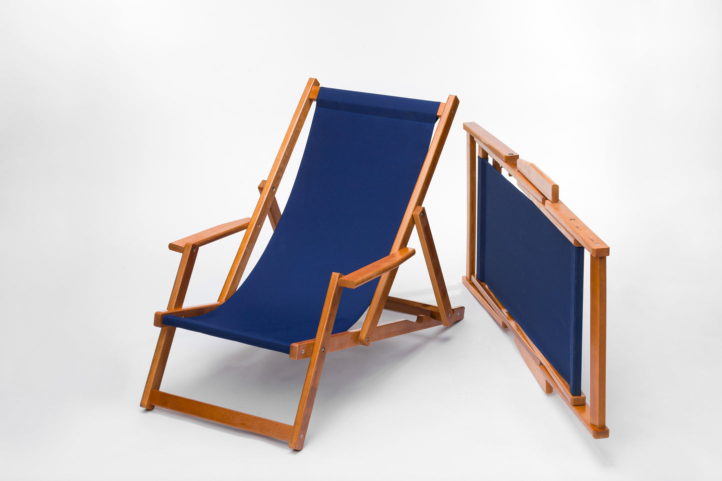 Шезлонг/лежанка с облегалка за ръце