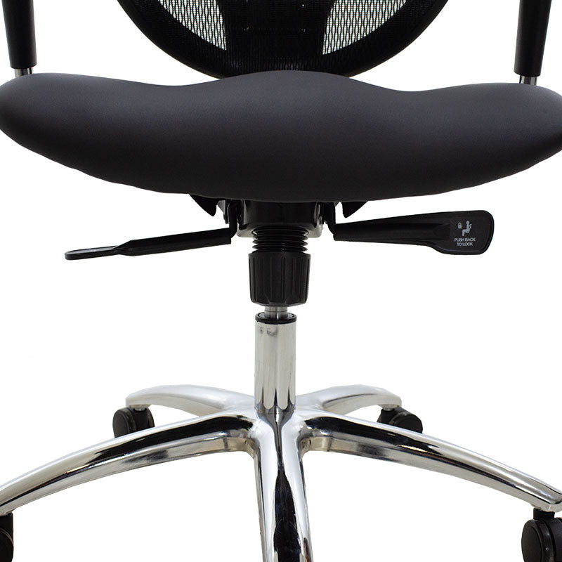 Manager office chair Freedom pakoworld SUPREME QUALITY mesh-pu in black colour