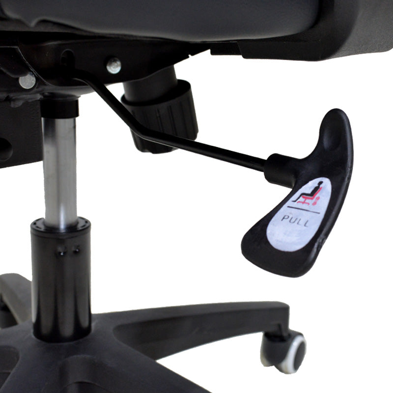 Manager office chair Momentum Bucket pakoworld with black mesh fabric and black pu