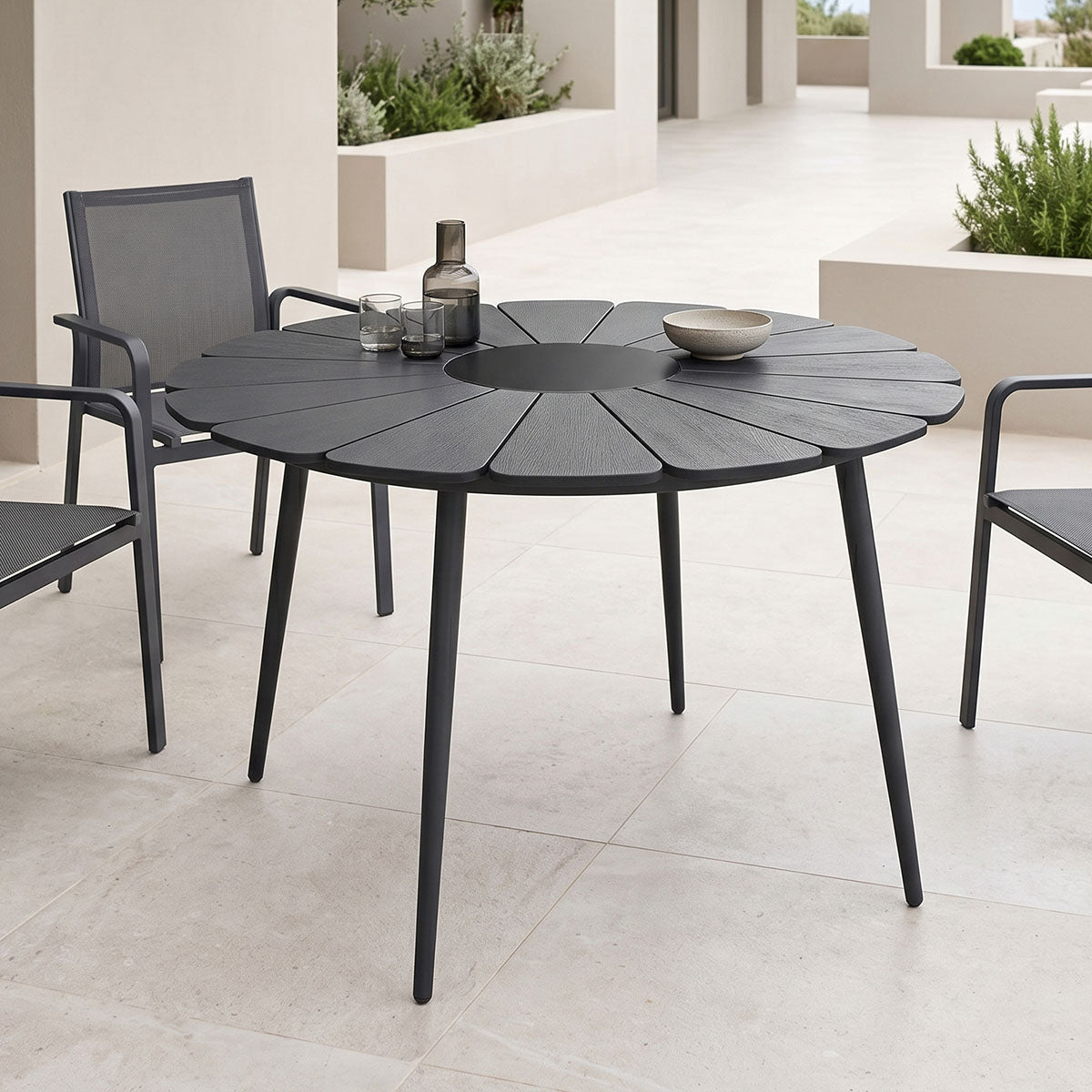 Pinap table black aluminum and black plywood D110x74cm