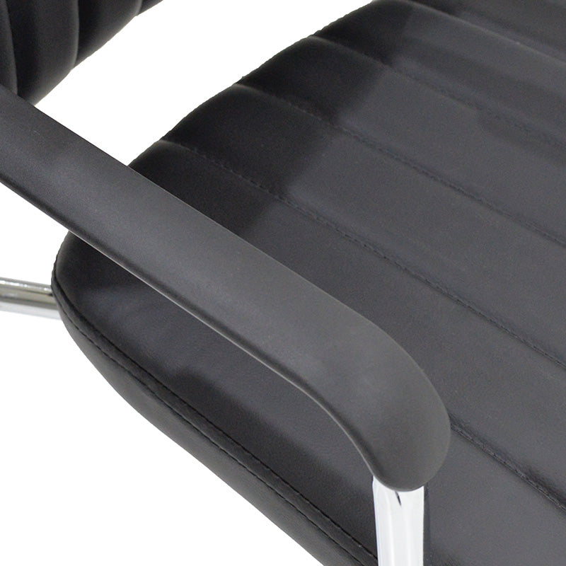 Lifelong pakoworld PU guest chair black-chrome leg