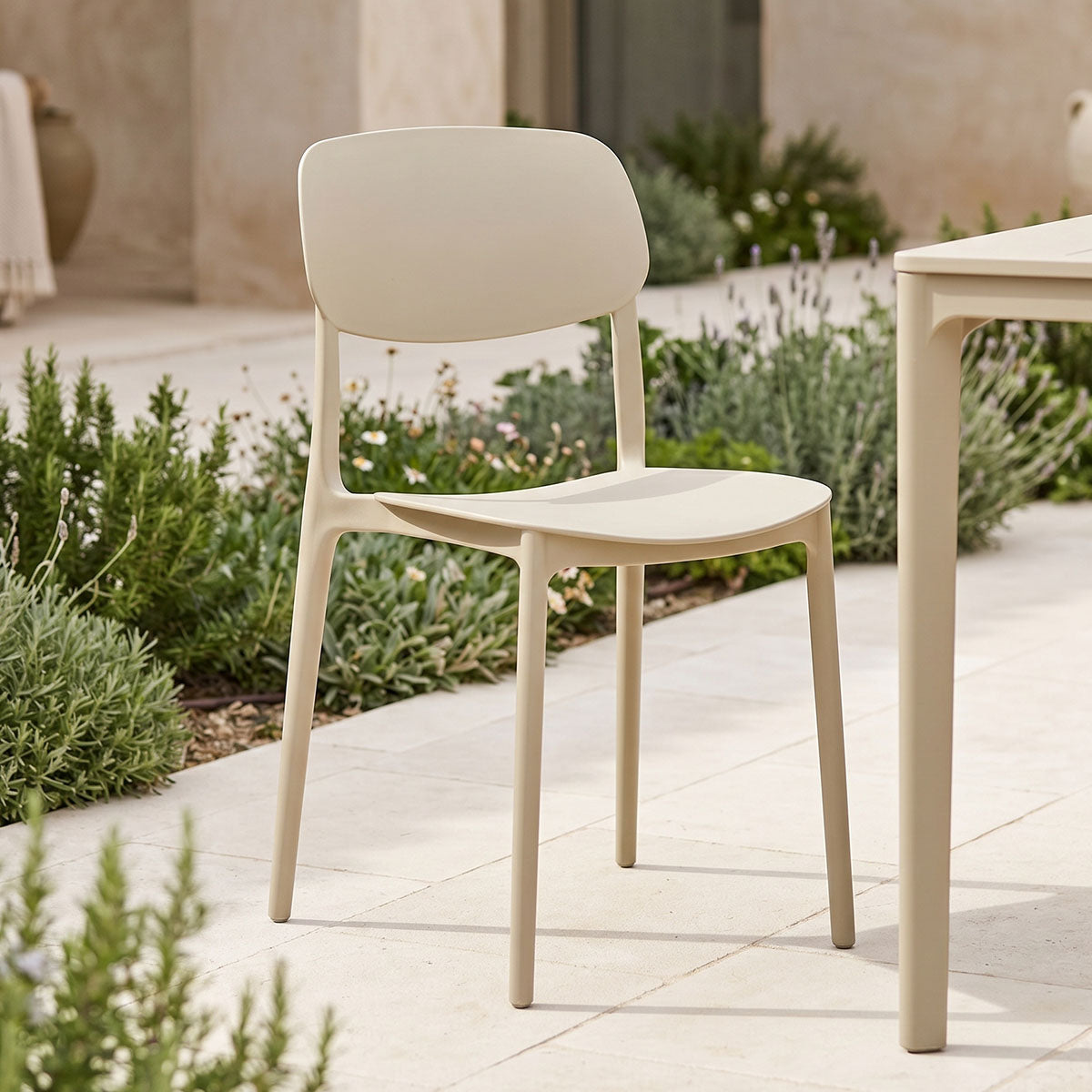 Stackable Berdian pp chair in cappuccino color 38x49x79cm